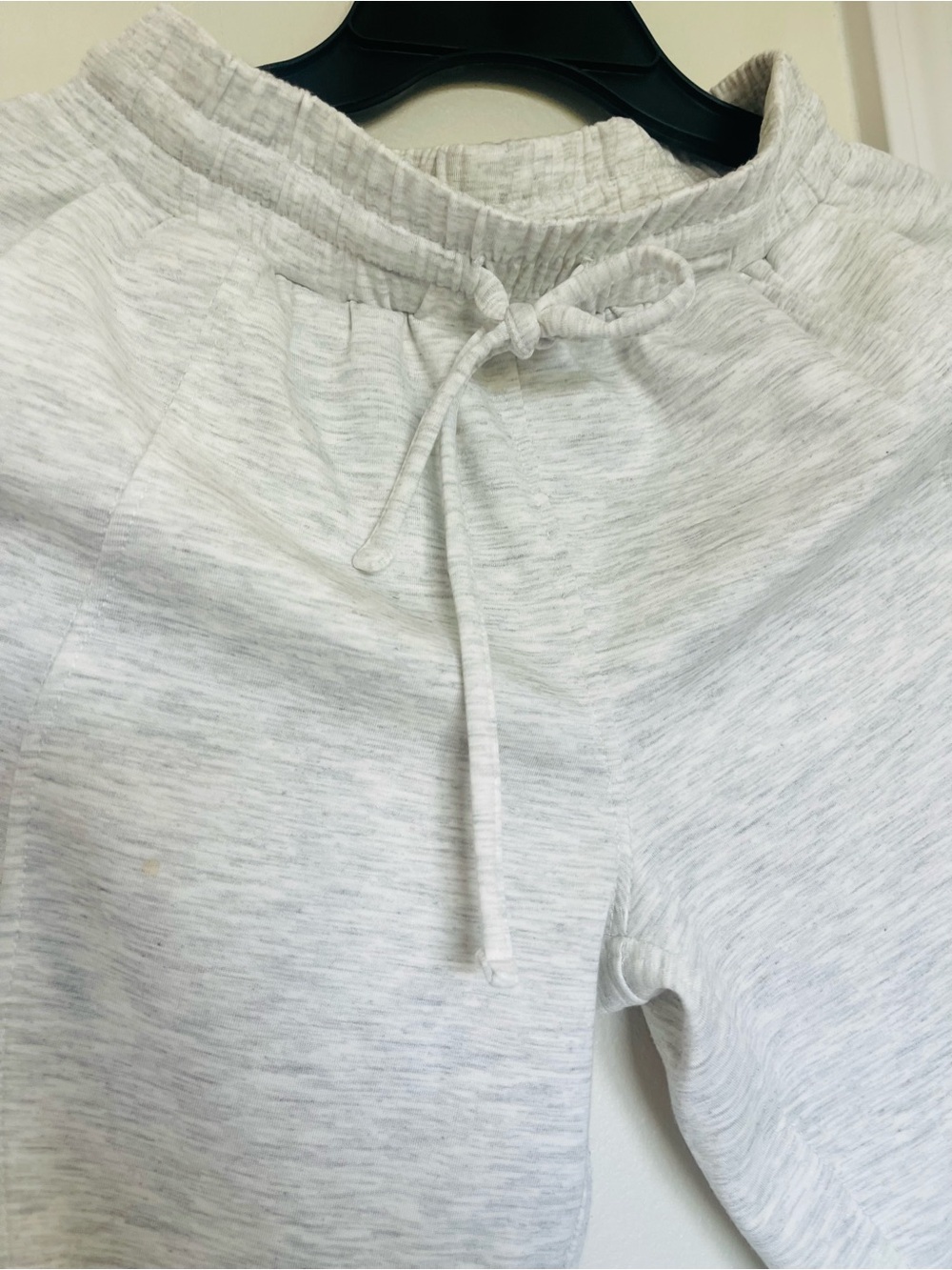 Versona Light Heather White Hooded Pullover - Picture 2 of 3